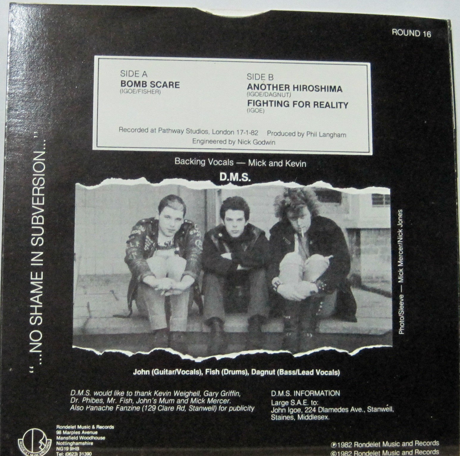 Deadmans Shadow - Bomb Scare