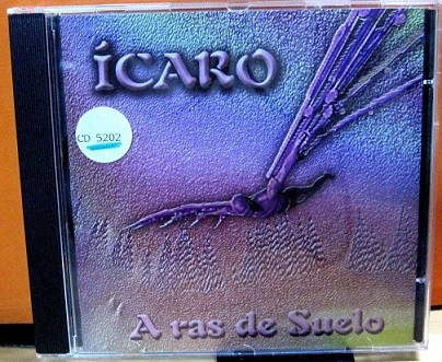 Ícaro - A Ras De Suelo. Azul y Negro, Radio Futura Ícaro - A Ras De Suelo. Azul y Negro, Radio Futura